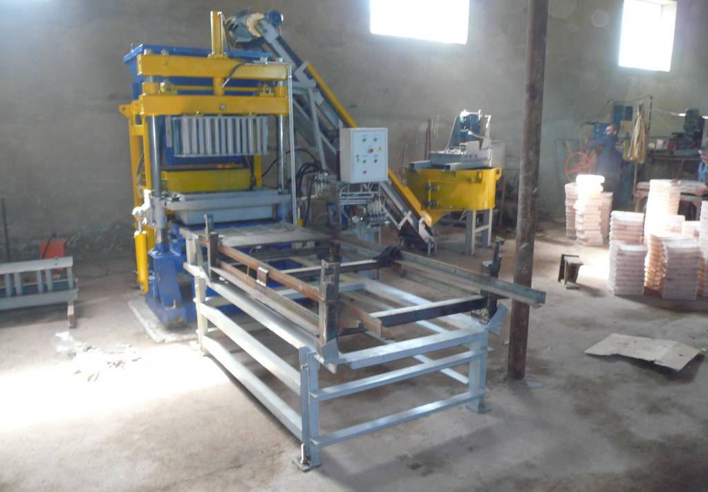 Станки для производства шлакоблока